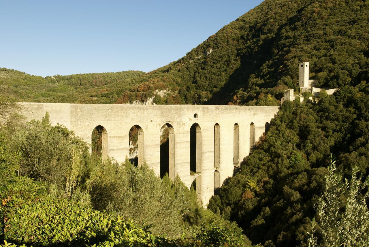 Palazzo Sant'Angelo Bed & Breakfast Spoleto Exterior photo