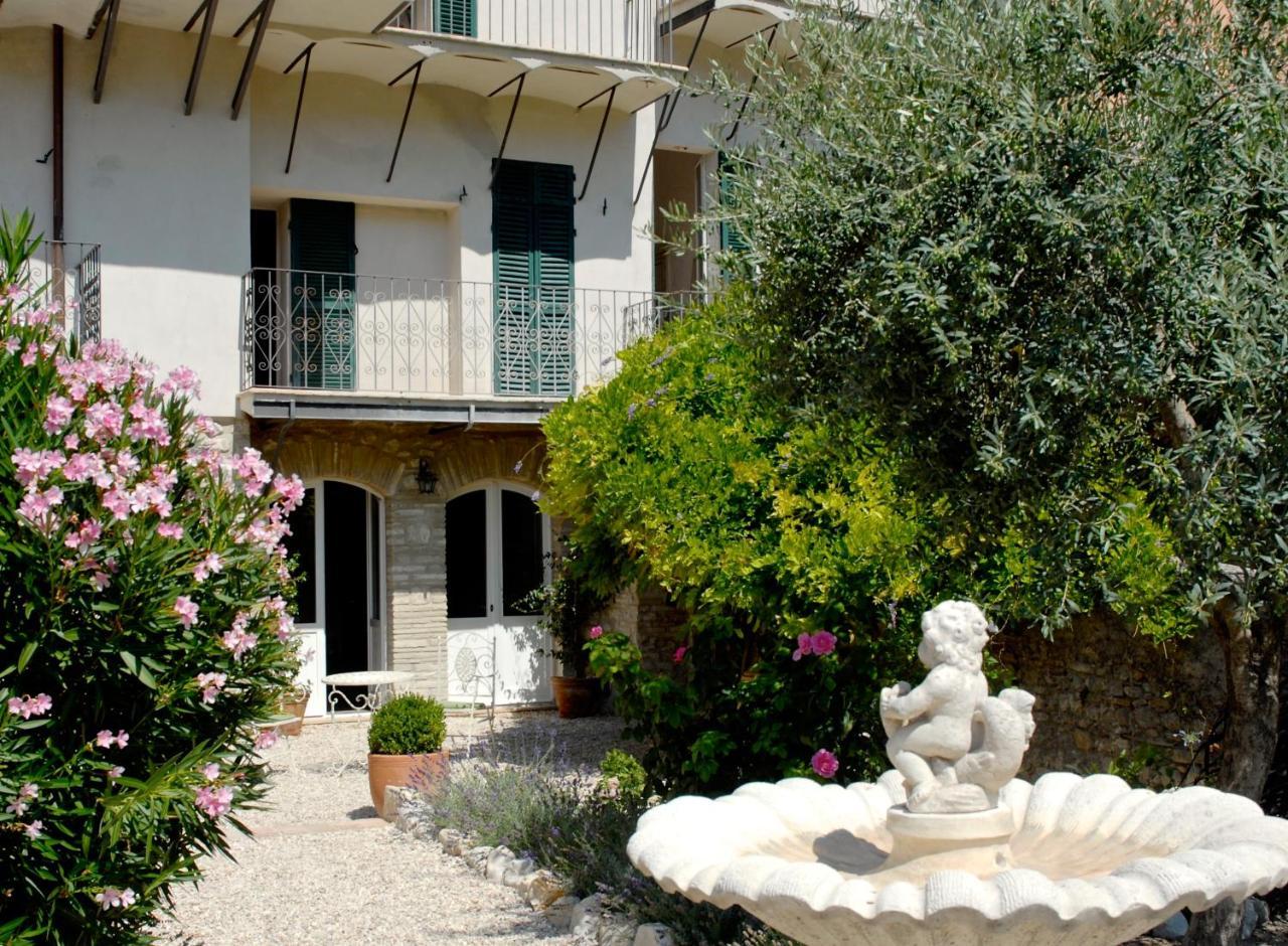 Palazzo Sant'Angelo Bed & Breakfast Spoleto Exterior photo