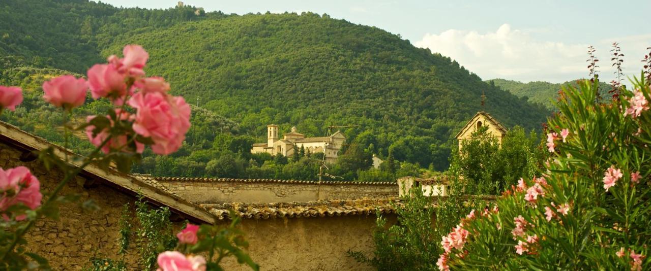 Palazzo Sant'Angelo Bed & Breakfast Spoleto Exterior photo